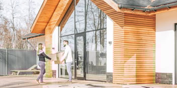 Man and woman move out of their shared home during divorce